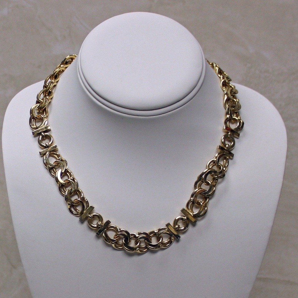 Vintage Italian Bijoux CASCIO 16"  NECKLACE